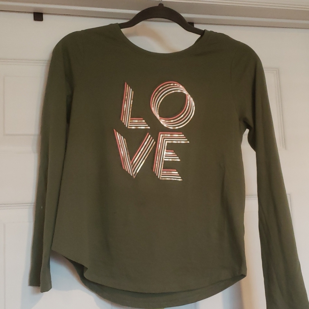 Girls LOVE long sleeve shirt